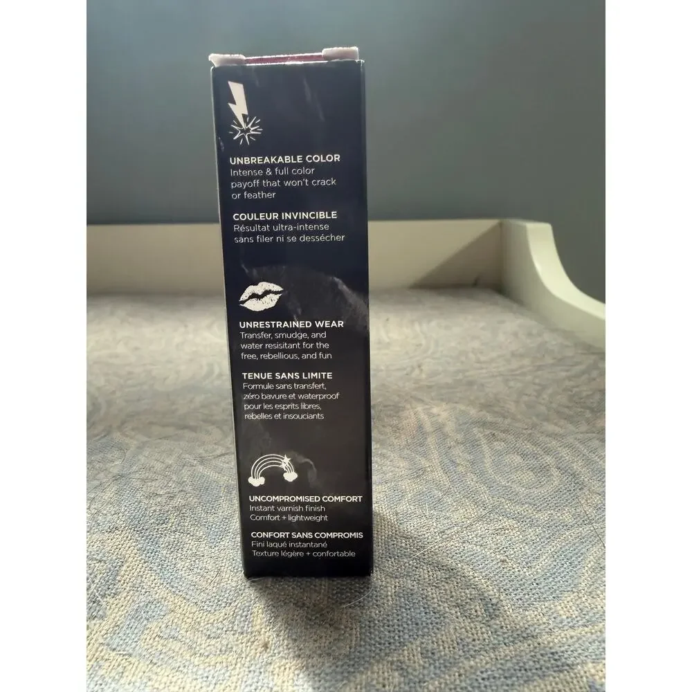 UD Lip Bond shade Toy with Me
